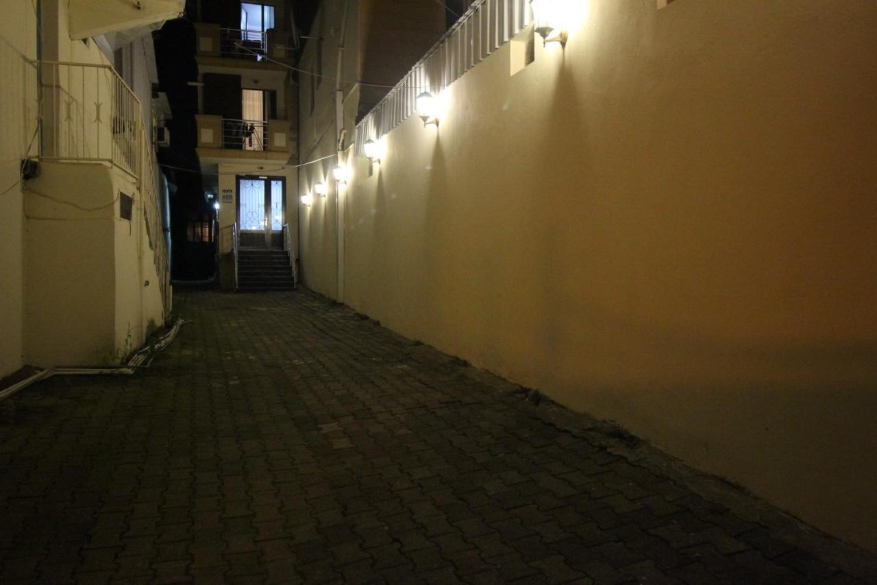 Hostel Jeal Batumi Exterior foto
